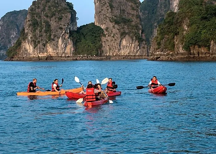 Khách sạn Paloma Cruise Hạ Long